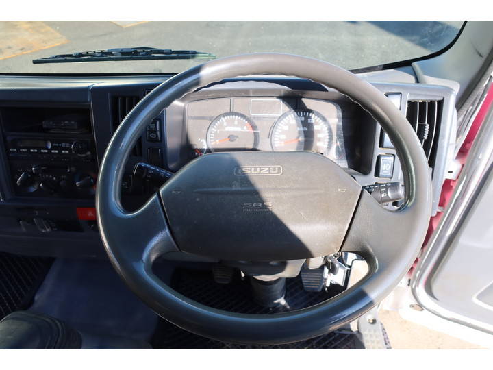 いすゞエルフ平ボディ小型（2t・3t）[写真32]