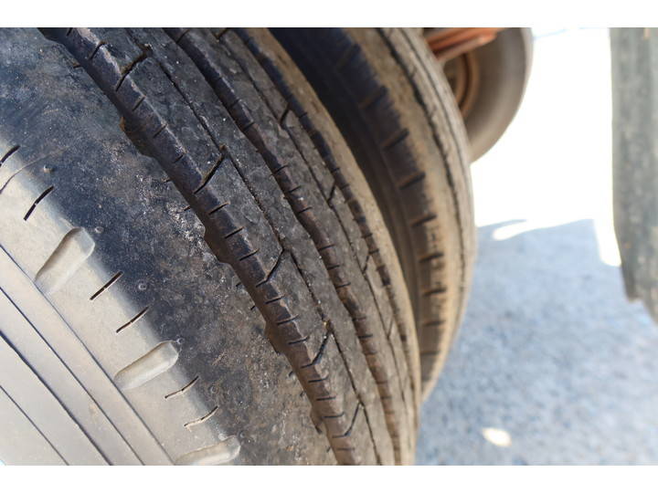 いすゞエルフ平ボディ小型（2t・3t）[写真06]