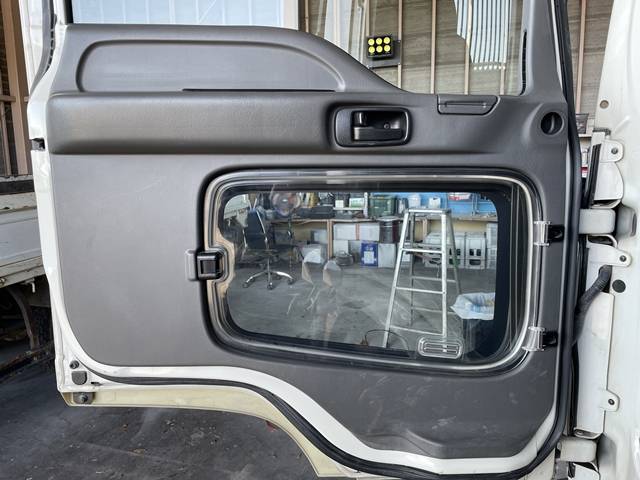 いすゞフォワードダンプ中型（4t）[写真28]