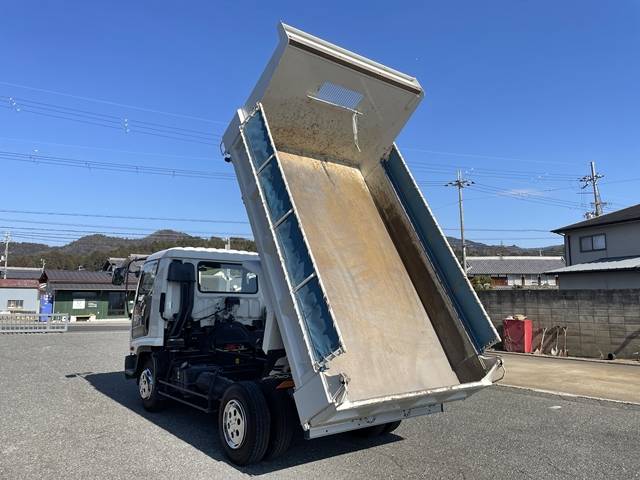 いすゞフォワードダンプ中型（4t）[写真04]