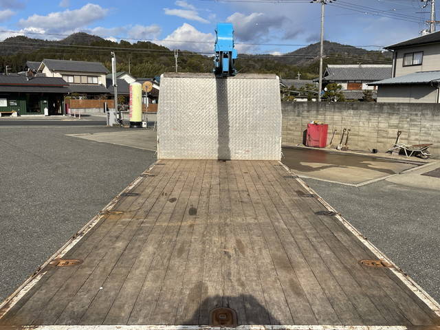 三菱ふそうファイタークレーン4段増トン（6t・8t）[写真13]