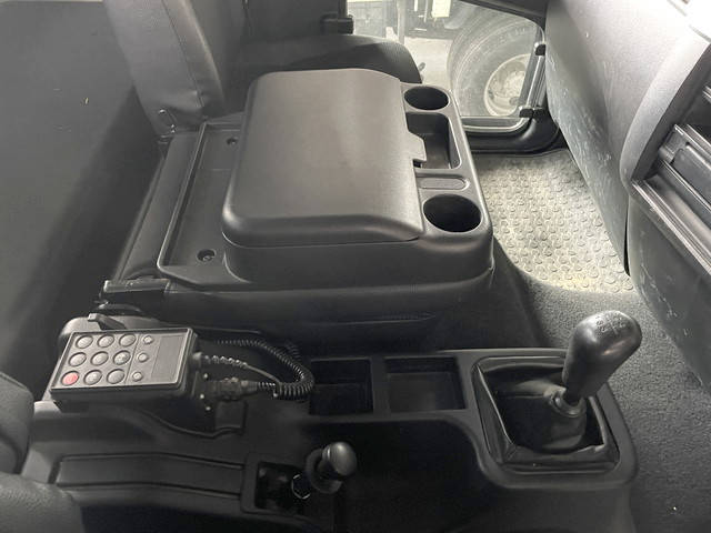 三菱ふそうファイタークレーン4段増トン（6t・8t）[写真36]