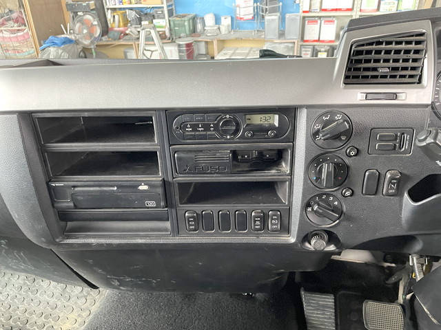 三菱ふそうファイタークレーン4段増トン（6t・8t）[写真37]