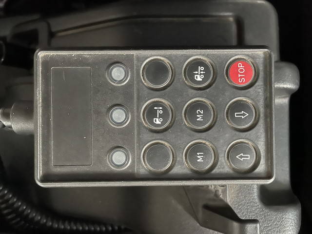 三菱ふそうファイタークレーン4段増トン（6t・8t）[写真39]