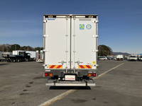 いすゞフォワード冷凍車（冷蔵車）増トン（6t・8t）[写真08]