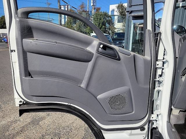 いすゞエルフパネルバン小型（2t・3t）[写真28]