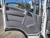 いすゞエルフパネルバン小型（2t・3t）[写真28]