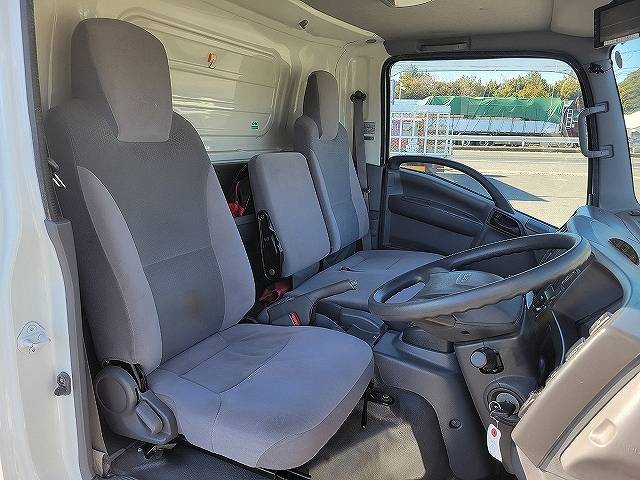 いすゞエルフパネルバン小型（2t・3t）[写真33]