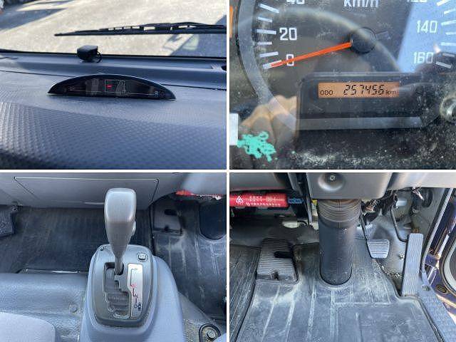 いすゞエルフパネルバン小型（2t・3t）[写真38]