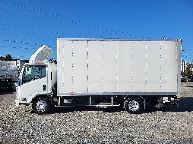 いすゞエルフパネルバン小型（2t・3t）[写真05]