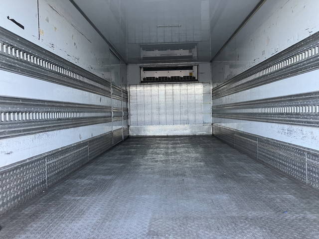 三菱ふそうファイター冷凍車（冷蔵車）中型（4t）[写真11]