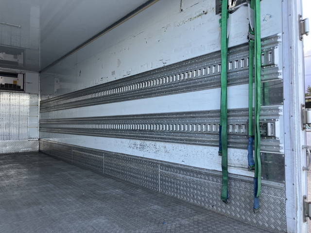 三菱ふそうファイター冷凍車（冷蔵車）中型（4t）[写真13]