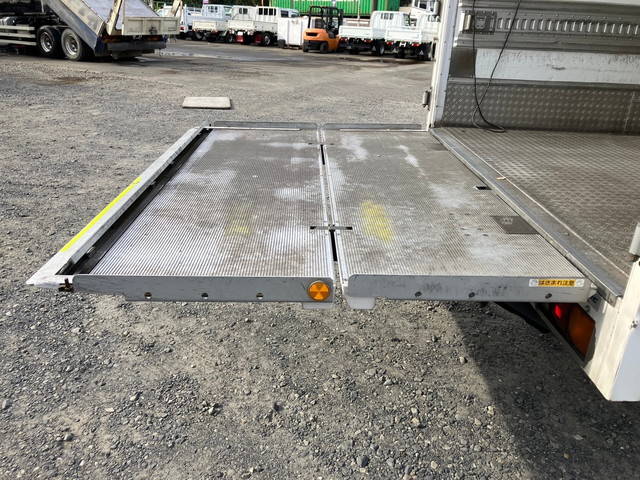 三菱ふそうファイター冷凍車（冷蔵車）中型（4t）[写真18]