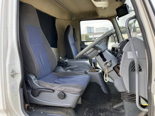 三菱ふそうファイター冷凍車（冷蔵車）中型（4t）[写真33]