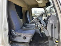 三菱ふそうファイター冷凍車（冷蔵車）中型（4t）[写真33]