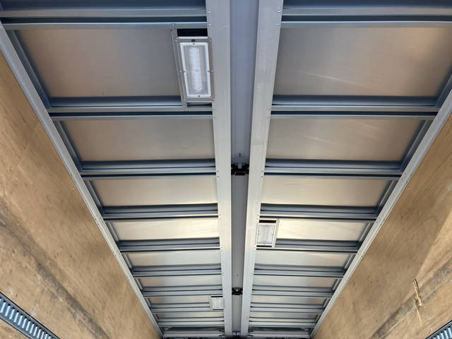 日野レンジャーアルミウイング中型（4t）[写真18]