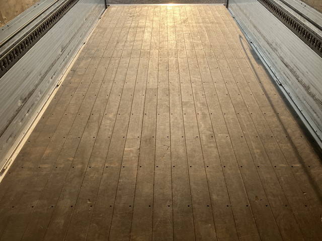 日野レンジャーアルミウイング中型（4t）[写真19]