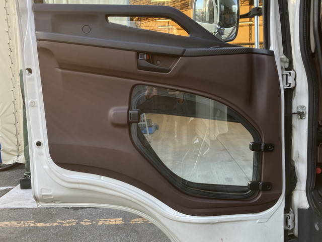 日野レンジャーアルミウイング中型（4t）[写真29]