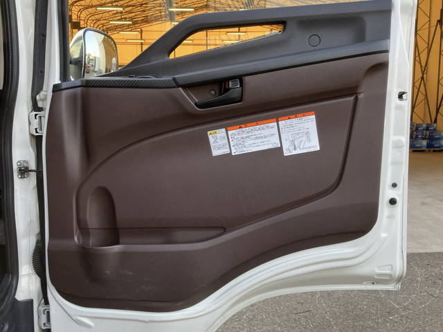 日野レンジャーアルミウイング中型（4t）[写真30]