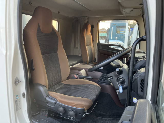 日野レンジャーアルミウイング中型（4t）[写真31]