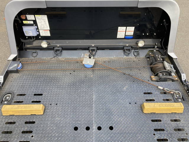 いすゞエルフセーフティローダー小型（2t・3t）[写真12]