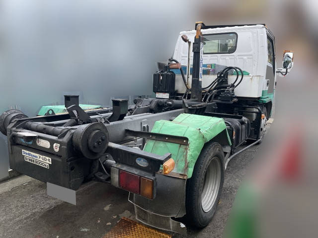 いすゞエルフコンテナ専用車小型（2t・3t）[写真02]