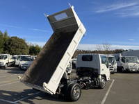 いすゞエルフダンプ小型（2t・3t）[写真02]