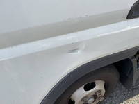 三菱ふそうキャンター平ボディ小型（2t・3t）[写真15]