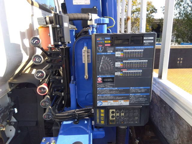 いすゞエルフクレーン4段小型（2t・3t）[写真14]