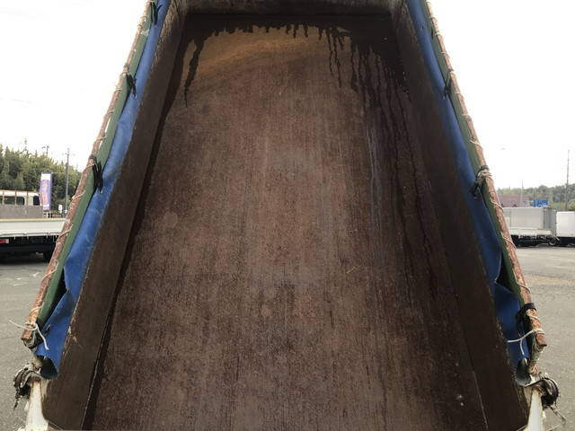 三菱ふそうキャンターダンプ小型（2t・3t）[写真13]