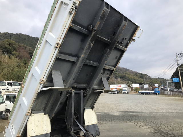 三菱ふそうキャンターダンプ小型（2t・3t）[写真17]