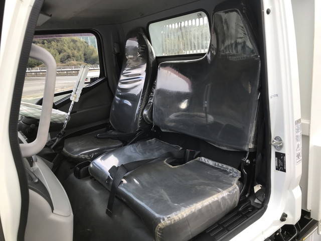 三菱ふそうキャンターダンプ小型（2t・3t）[写真32]