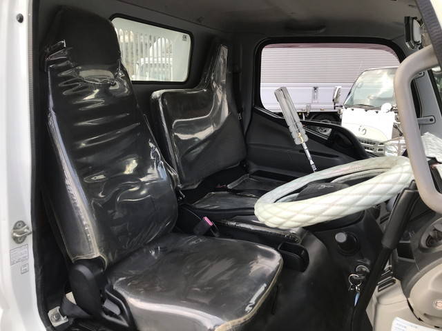 三菱ふそうキャンターダンプ小型（2t・3t）[写真33]