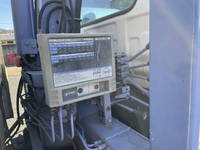 いすゞエルフセルフクレーン3段小型（2t・3t）[写真20]