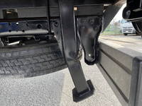 いすゞエルフセルフクレーン3段小型（2t・3t）[写真28]