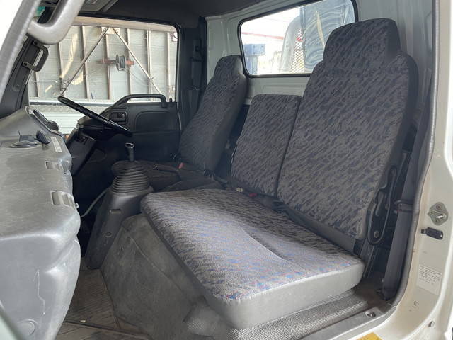 いすゞエルフセルフクレーン3段小型（2t・3t）[写真32]