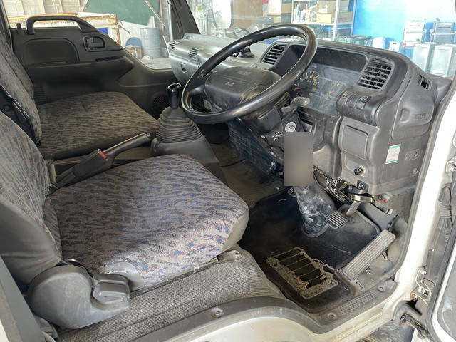 いすゞエルフセルフクレーン3段小型（2t・3t）[写真34]