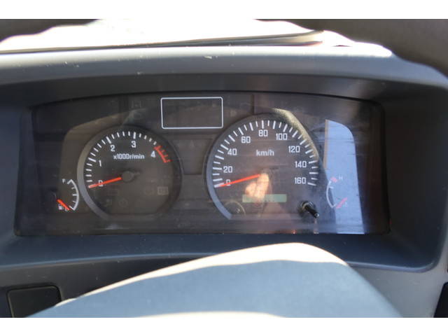 いすゞエルフパッカー車（塵芥車）小型（2t・3t）[写真34]