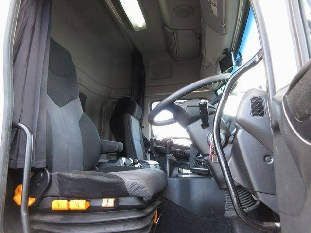 日野プロフィアアルミウイング大型（10t）[写真26]