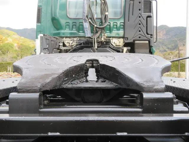 いすゞギガトレーラーヘッド（トラクターヘッド）大型（10t）[写真25]