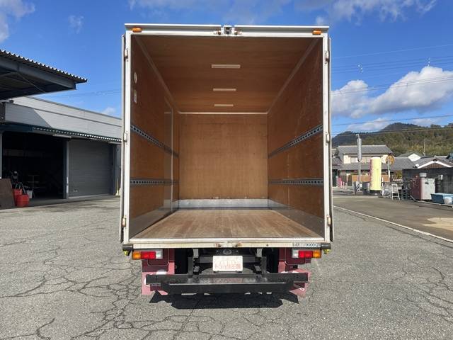 三菱ふそうキャンターアルミバン小型（2t・3t）[写真10]