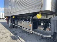 三菱ふそうキャンターアルミバン小型（2t・3t）[写真17]