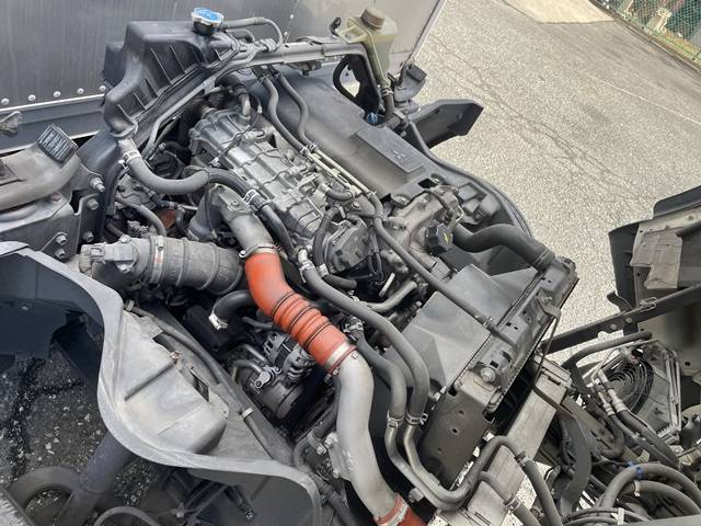 三菱ふそうキャンターアルミバン小型（2t・3t）[写真24]