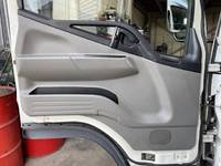 三菱ふそうキャンターアルミバン小型（2t・3t）[写真27]