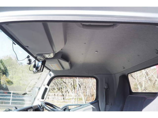 三菱ふそうキャンタークレーン3段小型（2t・3t）[写真31]