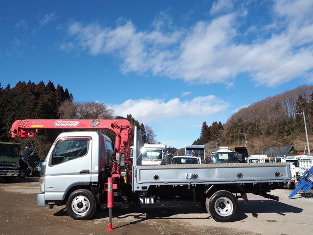 三菱ふそうキャンタークレーン3段小型（2t・3t）[写真05]