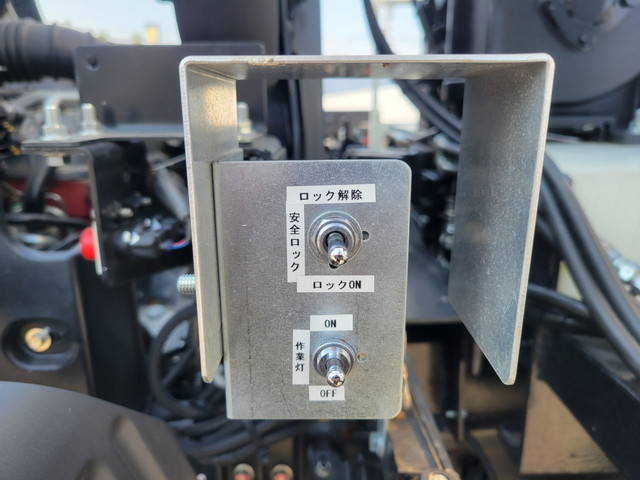 日野プロフィアセーフティローダー大型（10t）[写真16]