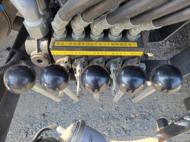 日野プロフィアセーフティローダー大型（10t）[写真17]