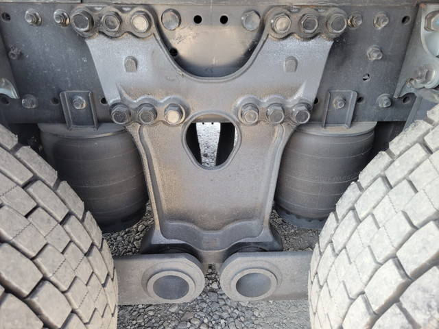 日野プロフィアセーフティローダー大型（10t）[写真22]