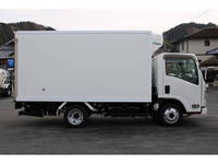 いすゞエルフ冷凍車（冷蔵車）小型（2t・3t）[写真05]